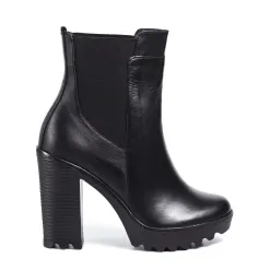 Alternative view of Botin Negro VFYN Lulu 2