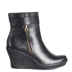 Alternative view of Botin Negro VFYN Keila 2