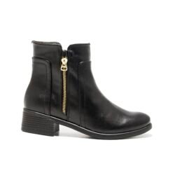 Alternative view of Botin Negro VFYN Simona