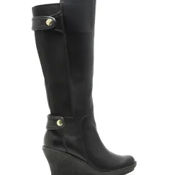Alternative view of Bota Negro VFYN Nina
